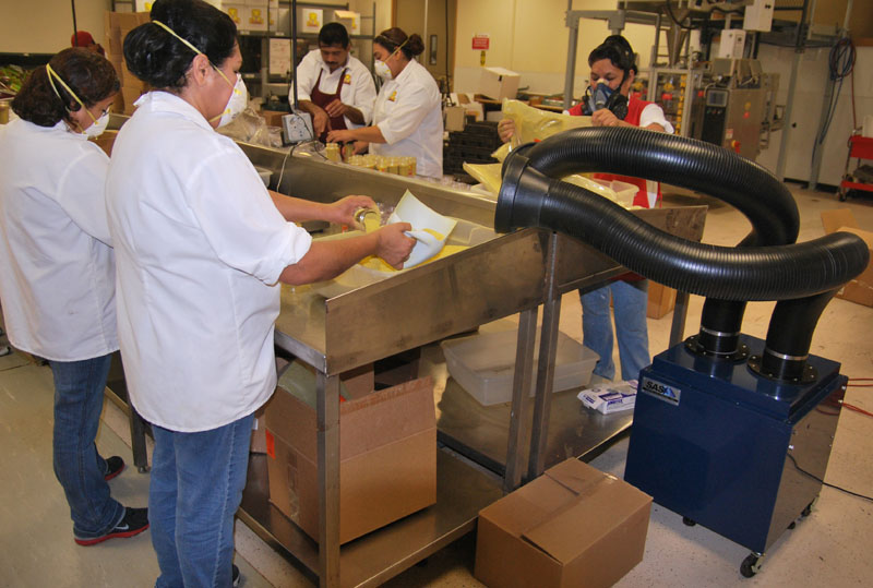 Extractor de humos para varios operarios